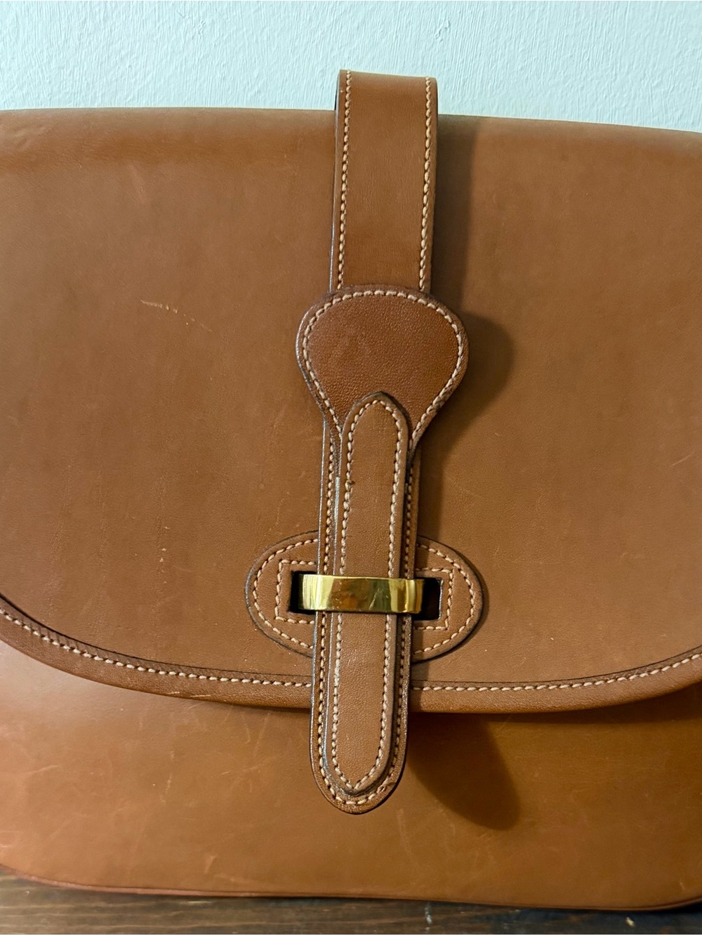 Rare Vintage EquestrianDooney & Bourke Tan Leather Shoulder Bag w/Brass accents